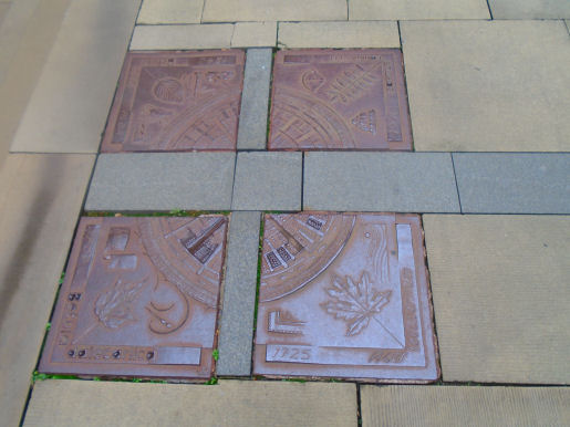 Roxburgh Court Tree Plaques